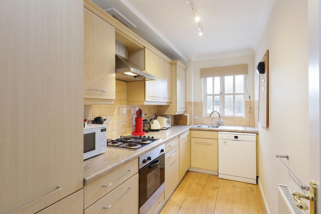 Beautiful Flat With Terrace Londra